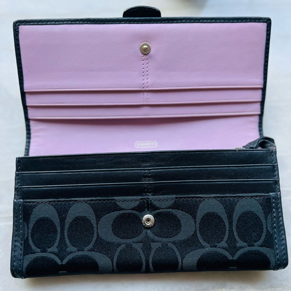 COACH Signature Black Wallet with Lavender Lining